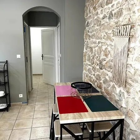 Superbe Dans Un Mas Lägenhet